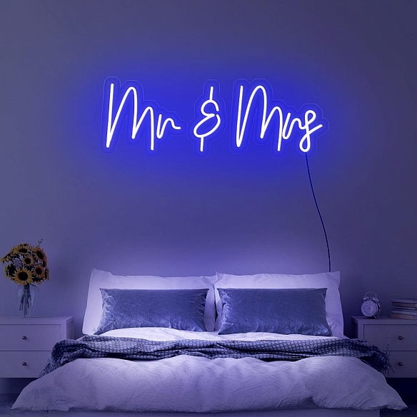 Mr&Mrs Neon Sign NS023